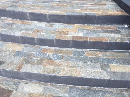 Плитка из Златолита Уральского для лестницы купить в Ижевске