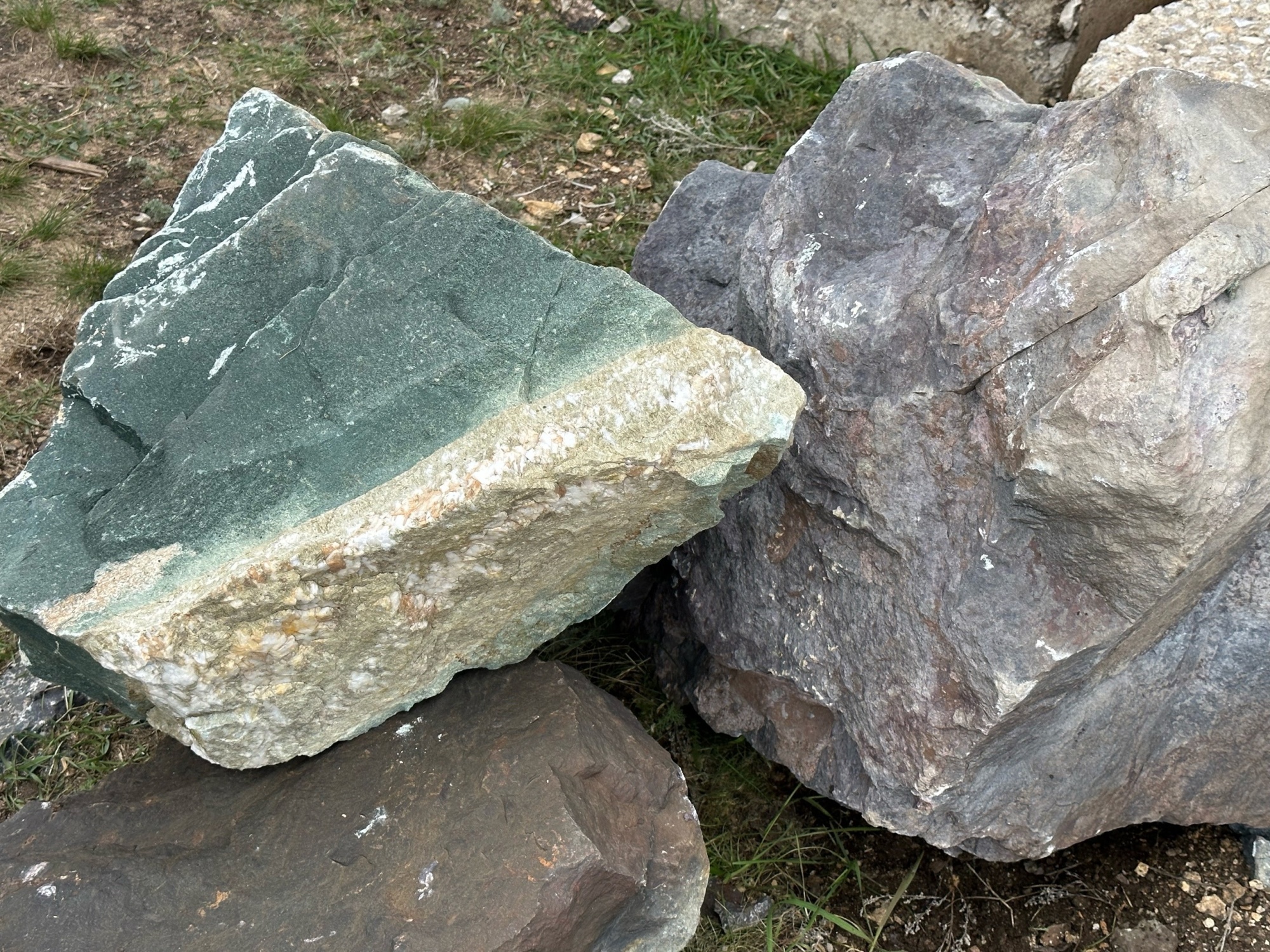 Камни для ландшафтного дизайна зелёные 10-60 килограмм купить в Ижевске