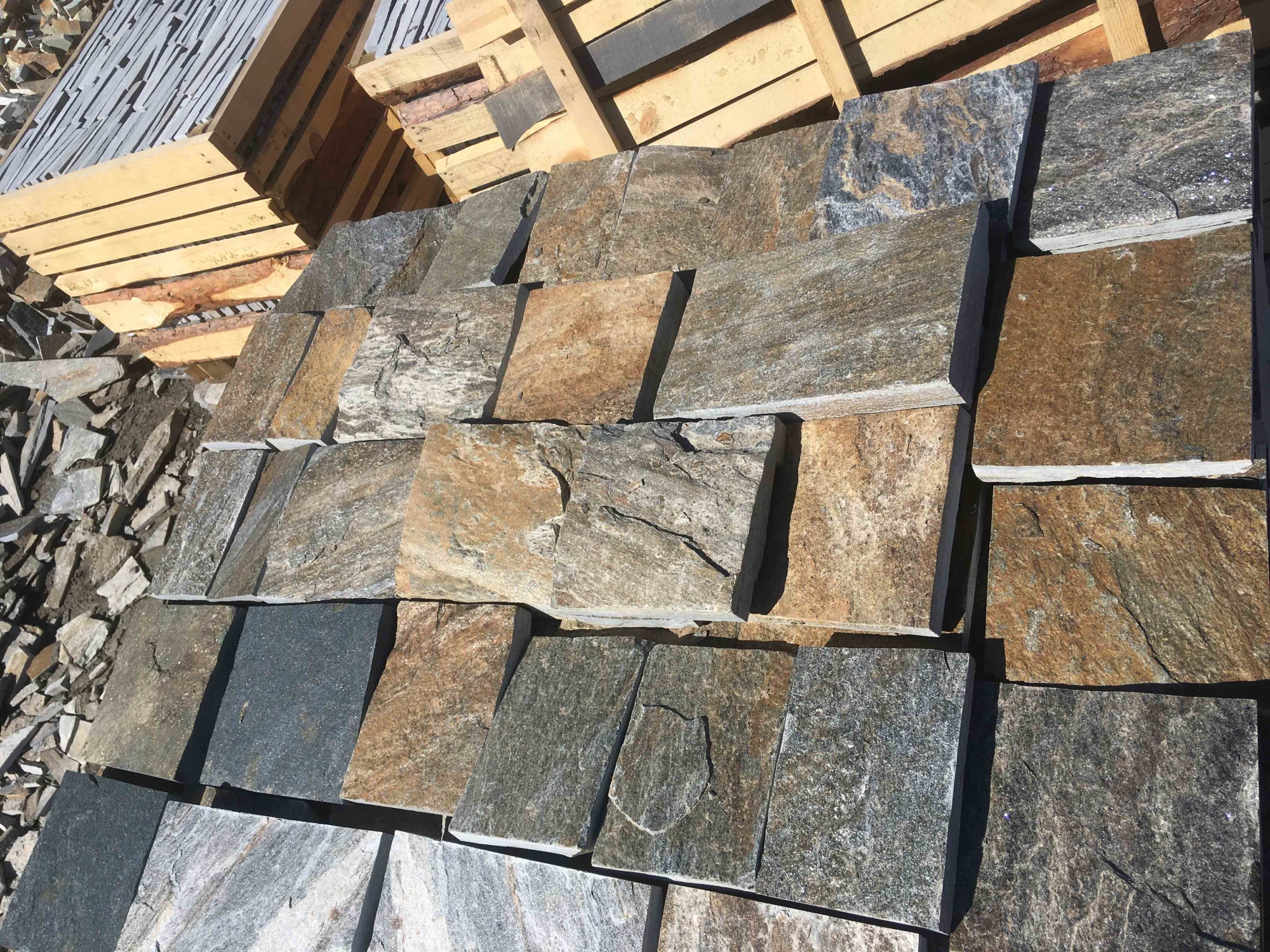 Плитка пилёная златолит Уральский для фасада купить в Ижевске