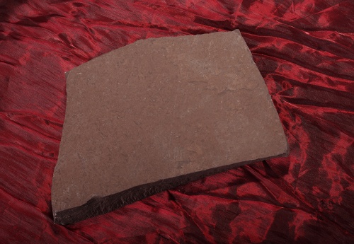 Плитняк лемезит бордовый для цоколя 1,5-2 см купить в Ижевске