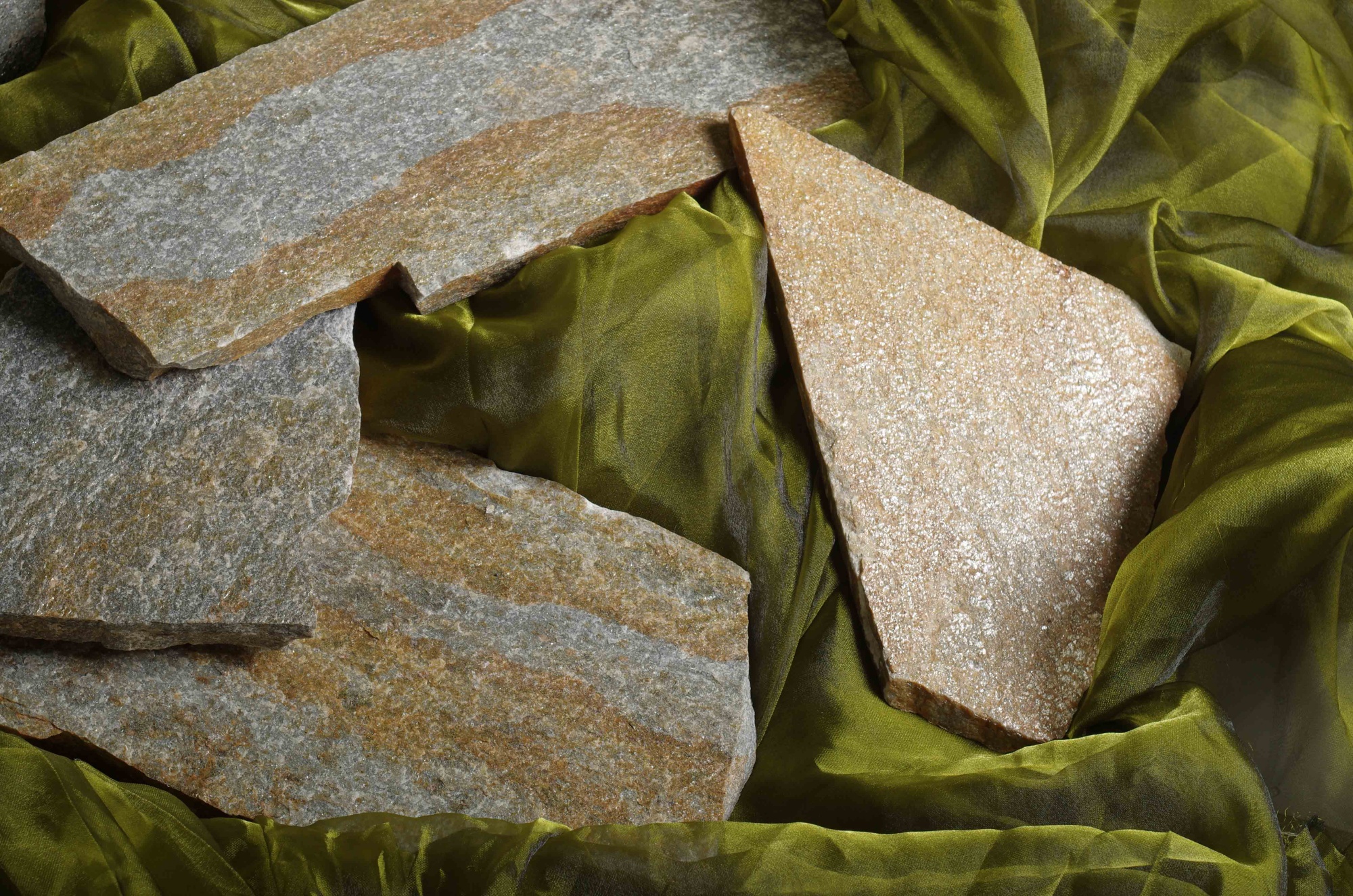 Плитняк златолит Уральский  для фасада купить в Ижевске