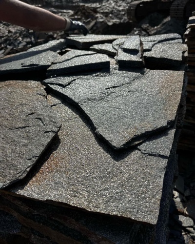 Плитняк златолит серебристый для фасада купить в Ижевске