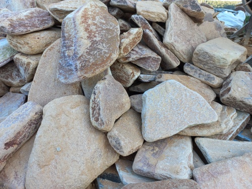 Златолит жёлтый, жёлто-зелёный глыбки и валуны для ланшафтного дизайна купить в Ижевске